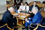 Встреча Генерального секретаря ШОС с Генеральным директором МОМ Встреча Генерального секретаря ШОС с Генеральным директором МОМ
