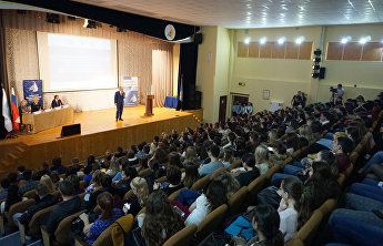 Встреча с преподавателями и студентами Сочинского государственного университета Встреча с преподавателями и студентами Сочинского государственного университета