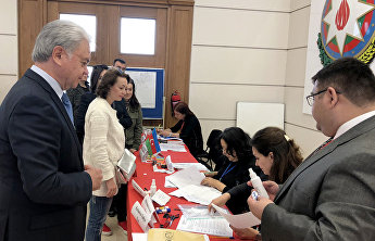 Миссия от ШОС ведет наблюдение за ходом голосования Миссия от ШОС ведет наблюдение за ходом голосования