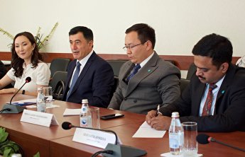 Генеральный секретарь ШОС встретился с профессорско-преподавательским составом Международного университета Астана Генеральный секретарь ШОС встретился с профессорско-преподавательским составом Международного университета Астана
