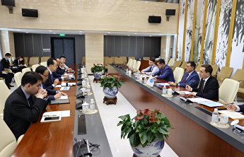 Генеральный секретарь ШОС принял Секретаря партийной ячейки Бюро управления и обслуживания Порта г.Циндао г-м Чжан Синчжу Генеральный секретарь ШОС принял Секретаря партийной ячейки Бюро управления и обслуживания Порта г.Циндао г-м Чжан Синчжу