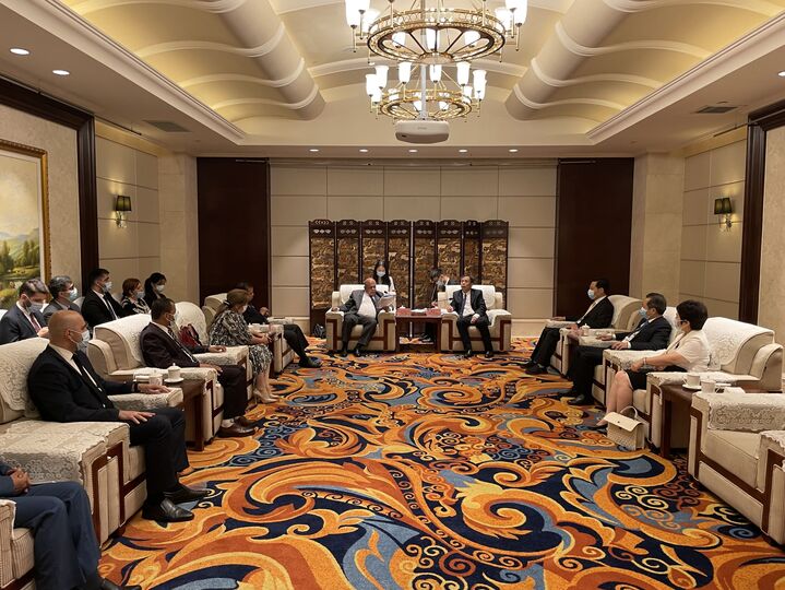 О визите делегации Секретариата ШОС в провинцию Хэнань