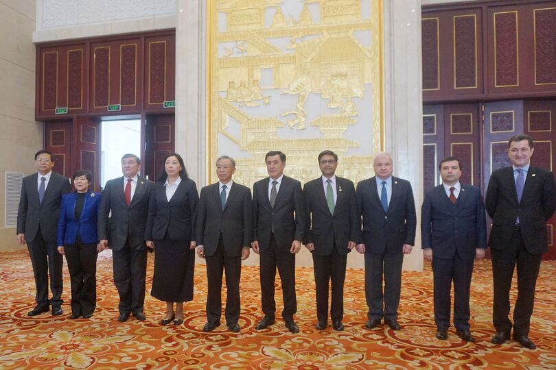 Клуб послов ШОС во главе с Генеральным секретарем ШОС провел встречу с Секретарем комитета КПК провинции Шаньдун