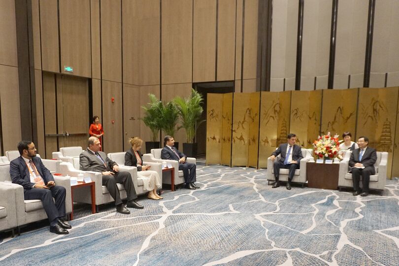 В Сиане прошла встреча Генерального секретаря ШОС с Секретарем комитета КПК провинции Шэньси Ху Хепином