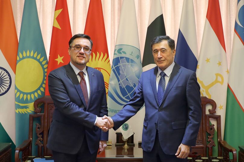Генеральный секретарь встретился с главой Представительства Европейского союза в Монголии