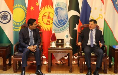 Вновь назначенный Посол Государства Катар в КНР посетил Секретариат ШОС