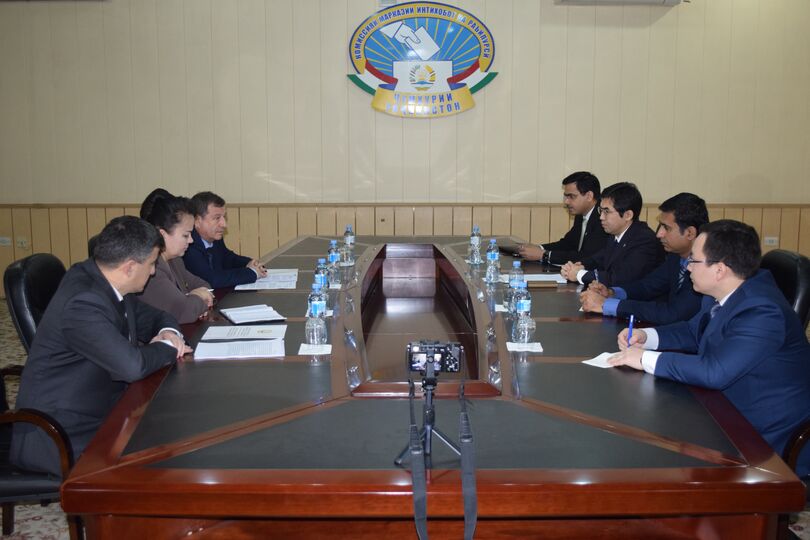 Встреча наблюдателей ШОС с Председателем Центральной комиссии по выборам и референдумам Республики Таджикистан