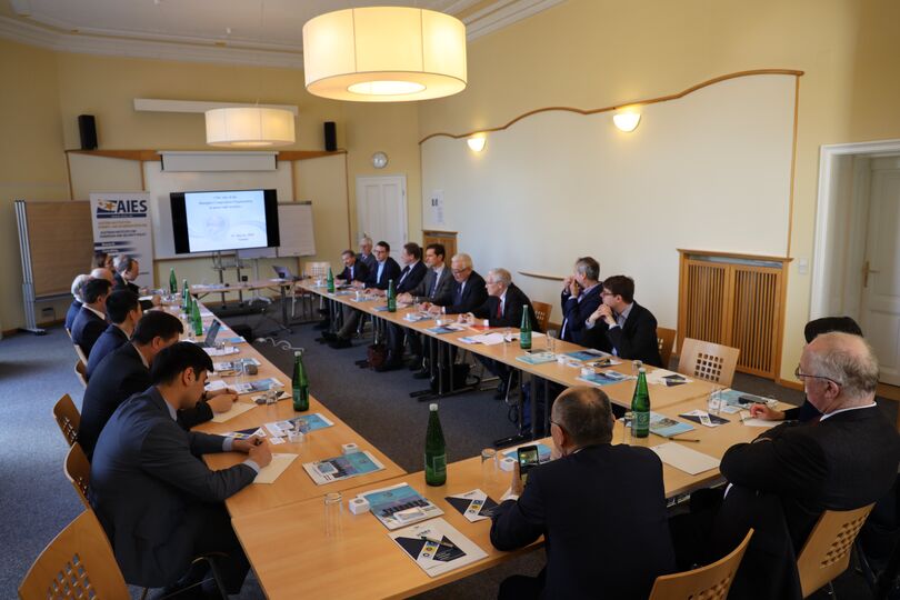 «Круглый стол» на тему «Роль ШОС в продвижении мира и безопасности» в Австрийском институте по вопросам европейской политики и политики безопасности