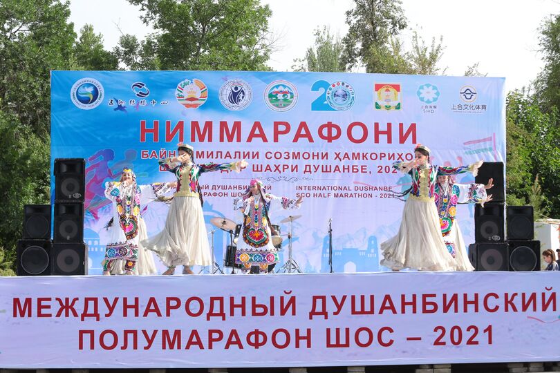 В Душанбе прошел Международный полумарафон ШОС
