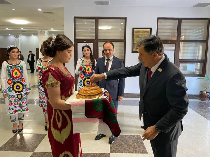  Генеральному секретарю ШОС присвоено звание почетного доктора Академии государственного управления при Президенте Таджикистана  