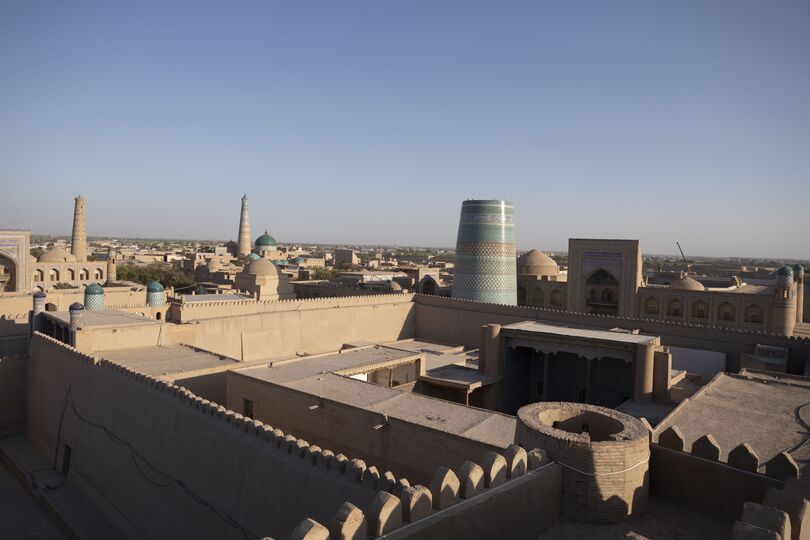 Хива – город-музей в Узбекистане, поражает своей загадочностью и умиротворенностью.