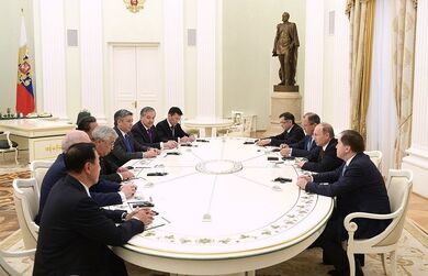 Встреча Владимира Путина с участниками заседания Совета министров иностранных дел ШОС