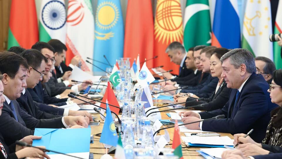 О консультациях высоких представителей по тематике ШОС
