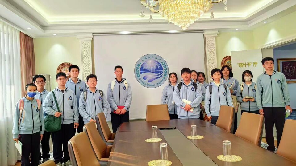 O контактах с ведомствами образования КНР