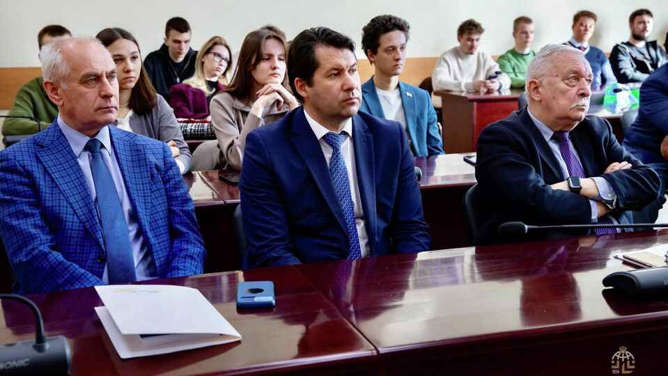 О лекции в Дипакадемии