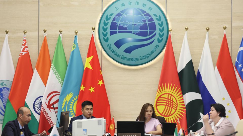 О проведении консультаций представителей правовых служб министерств иностранных дел государств-членов ШОС