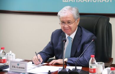 Рашид Алимов: "Участие Миссии ШОС в наблюдении за выборами, равно как и других международных наблюдателей, это демонстрация открытости узбекского общества, ещё один важный шаг на пути его демократизации"