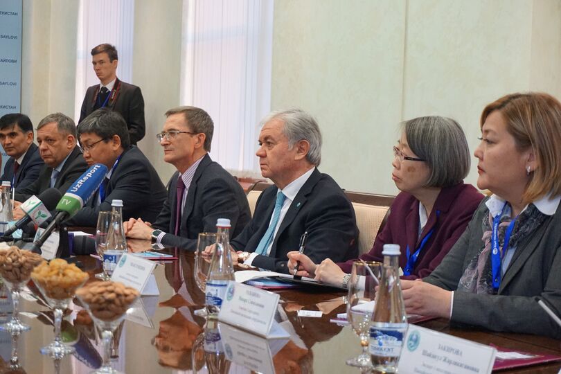 Миссии наблюдателей от ШОС на выборах Президента Республики Узбекистан приступила к работе
