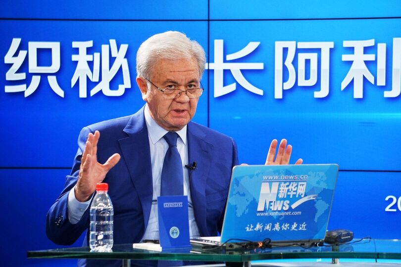 Онлайн-беседа Генерального секретаря ШОС с интернет-пользователями Синьхуанет Онлайн-беседа Генерального секретаря ШОС с интернет-пользователями Синьхуанет