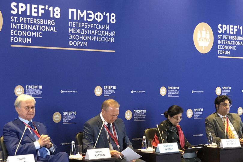 Генсекретарь ШОС принимает участие в мероприятиях ПМЭФ-2018 Генсекретарь ШОС принимает участие в мероприятиях ПМЭФ-2018