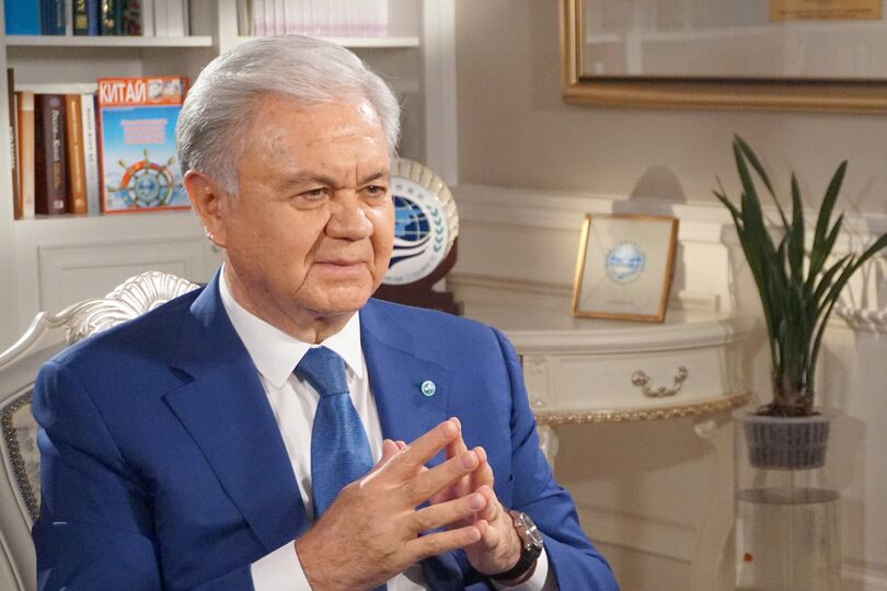 Большое эксклюзивное интервью Р.Алимова Центральному телевидению Китая Большое эксклюзивное интервью Р.Алимова Центральному телевидению Китая
