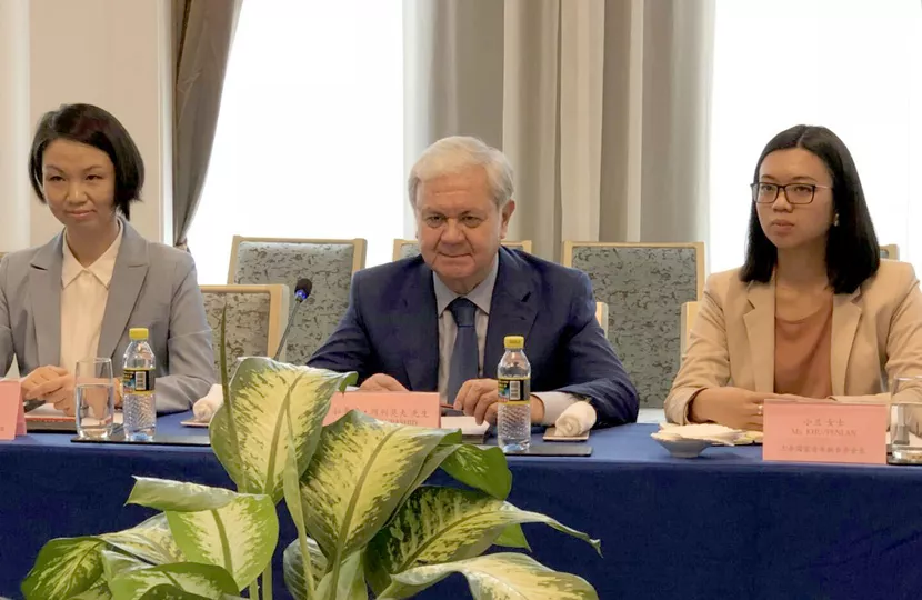 Дунфан открывает двери для молодежи стран ШОС