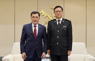 Генеральный секретарь ШОС Владимир Норов провел встречу с заместителем директора Главного таможенного управления КНР Чжан Цзивэнем